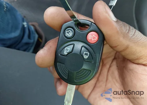 2016 Ford Focus Se z USA, uszkodzony, nr VIN 1FADP3K21GL232618